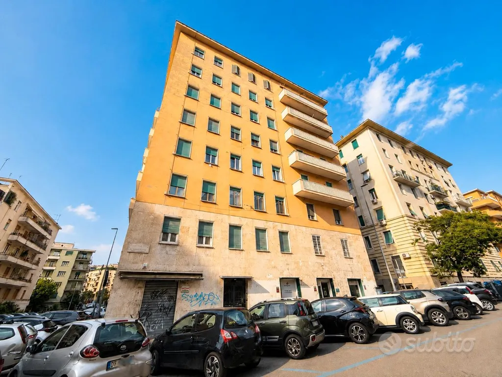 Extérieur - Corner Commercial Space in Via Stimigliano