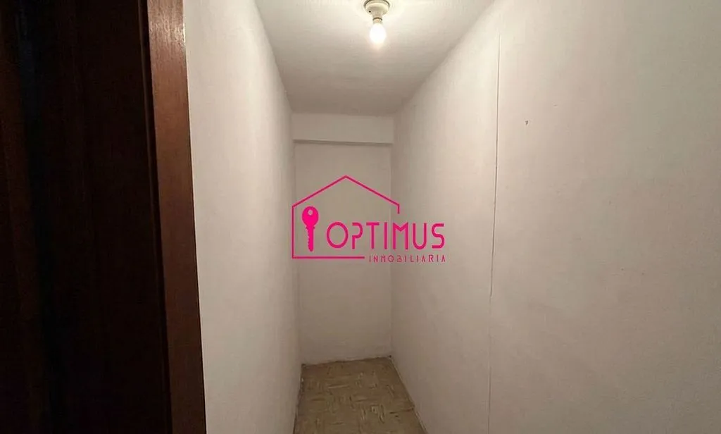 hallway_entrance