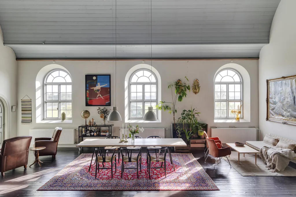 Dining Room - Historic Villa with River View in Norrmannebo