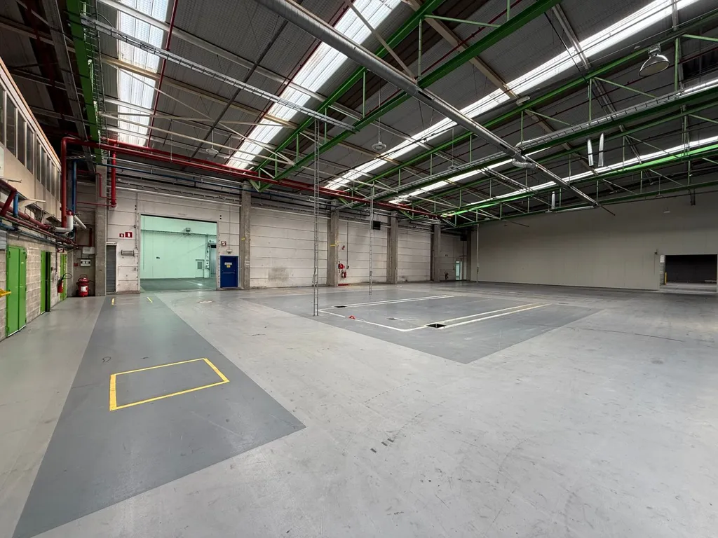 Rooms - Commercial Space with Warehouse in Desteldonk