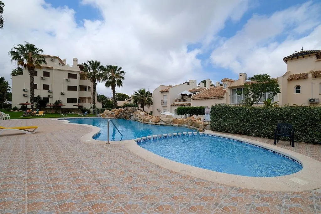Piscine - Terraced House with Pool in Villa Martin