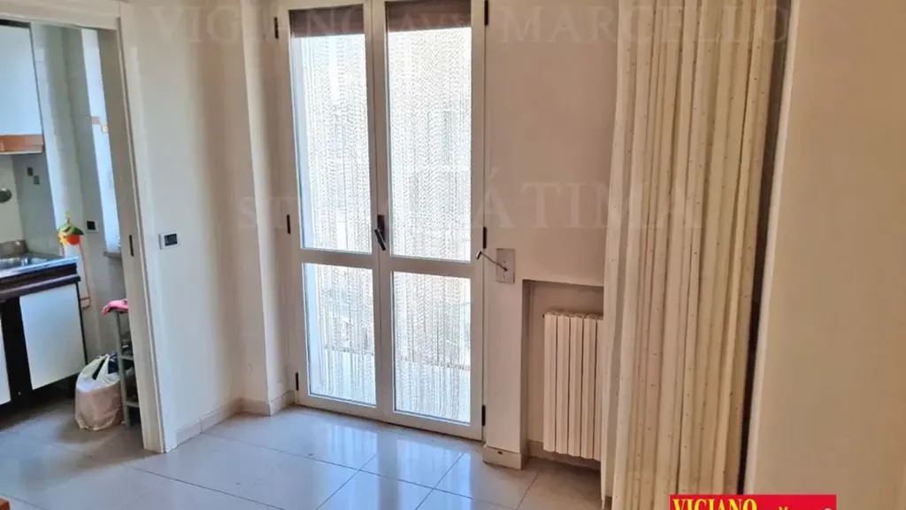 Pièces - Apartment with Triple Exposure in Foggia