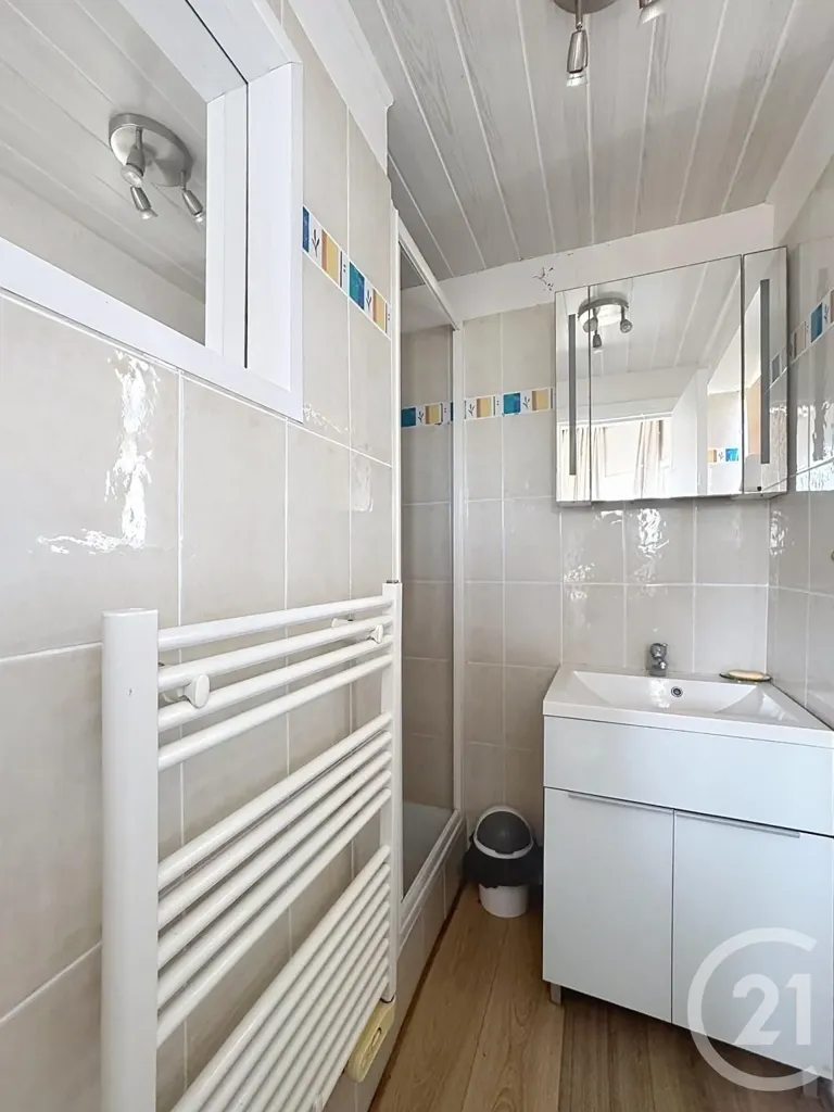 Vannitoad - Studio with Pool in Cannes