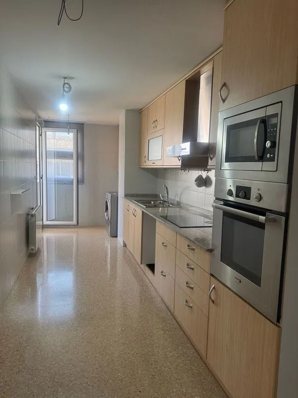Cucina - VPO Apartment with Parking in Tàrrega