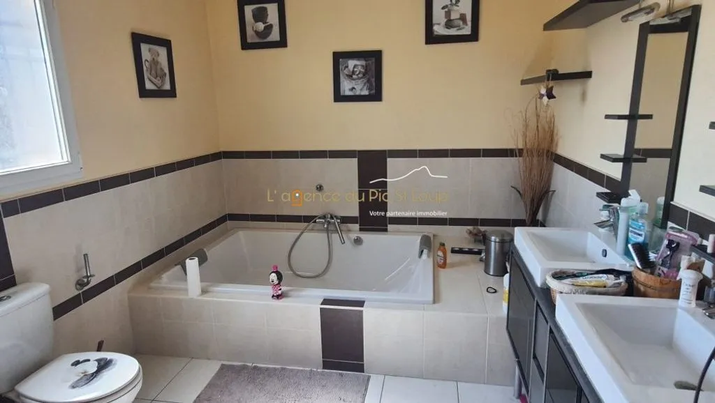 Vannitoad - Spacious Villa with Panoramic View in Prestigious Area