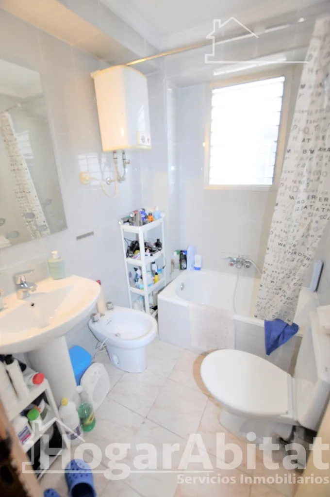 Vannitoad - Bright Flat with Balcony in Xirivella