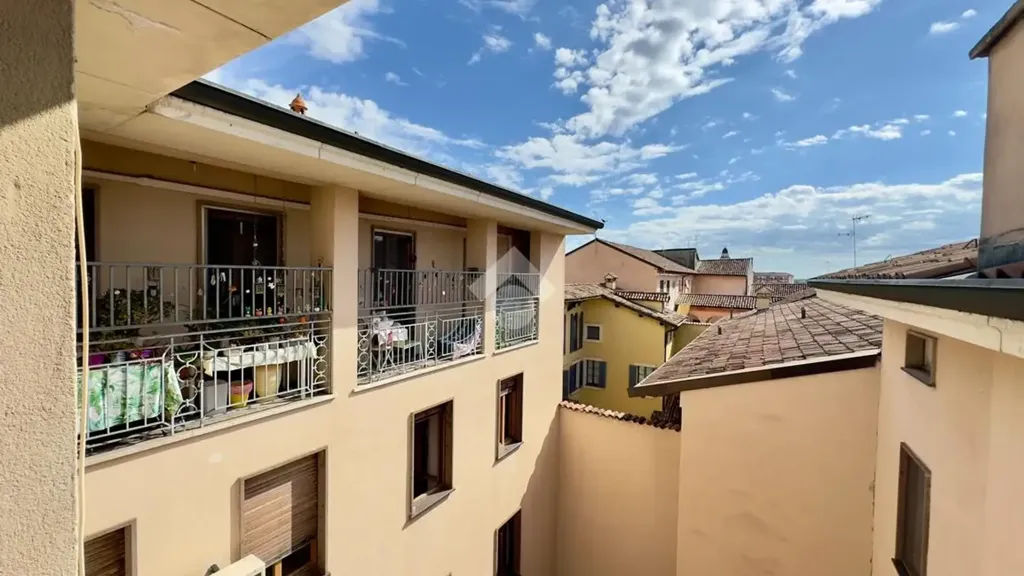 Rõdu - Rustic 3-Bedroom in Crema's Historic Centre