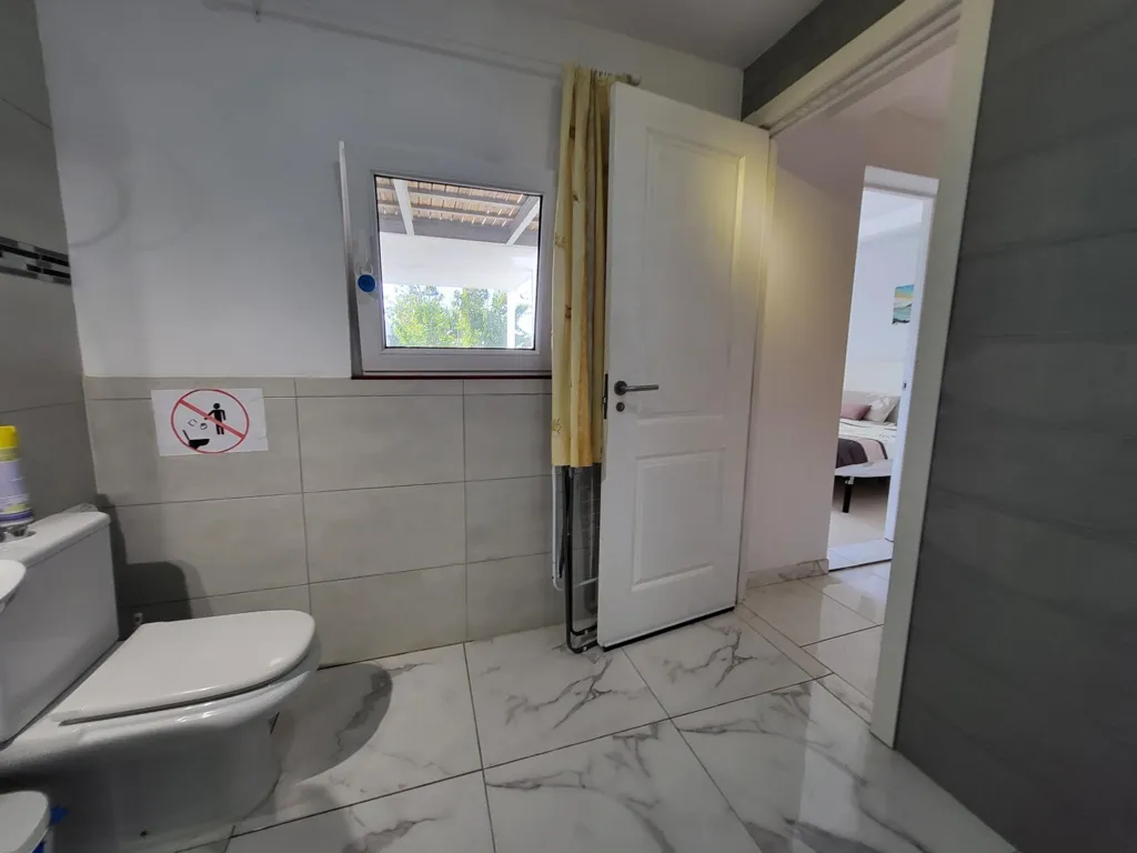 Vannitoad - Detached Villa with Private Garden in Arona