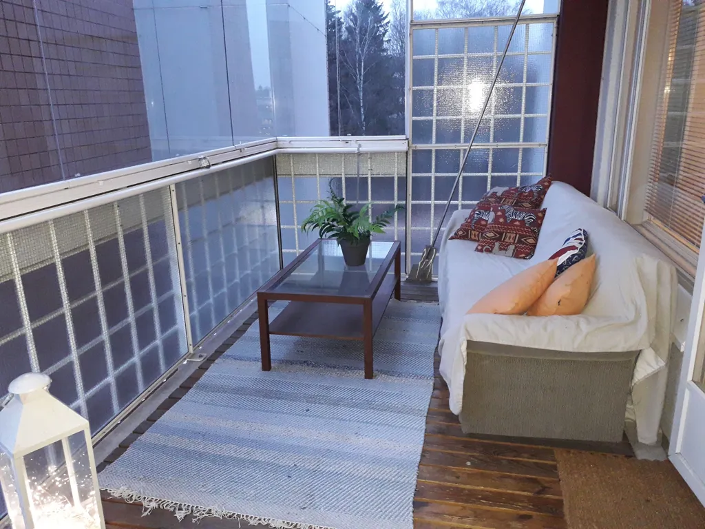 Balcony - Bright Two-Bedroom Apartment with Sauna in Pitäjänmäki