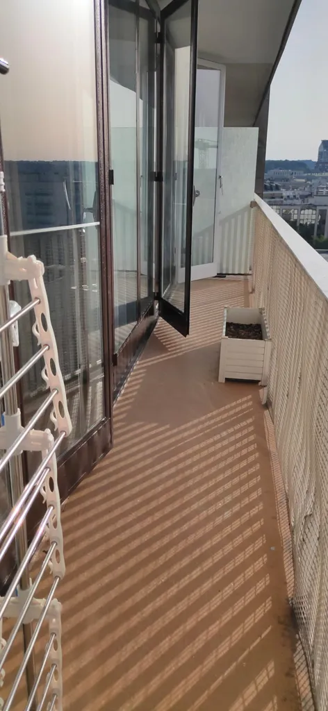 Balcony - Furnished Flat with Balconies in Boulogne Centre