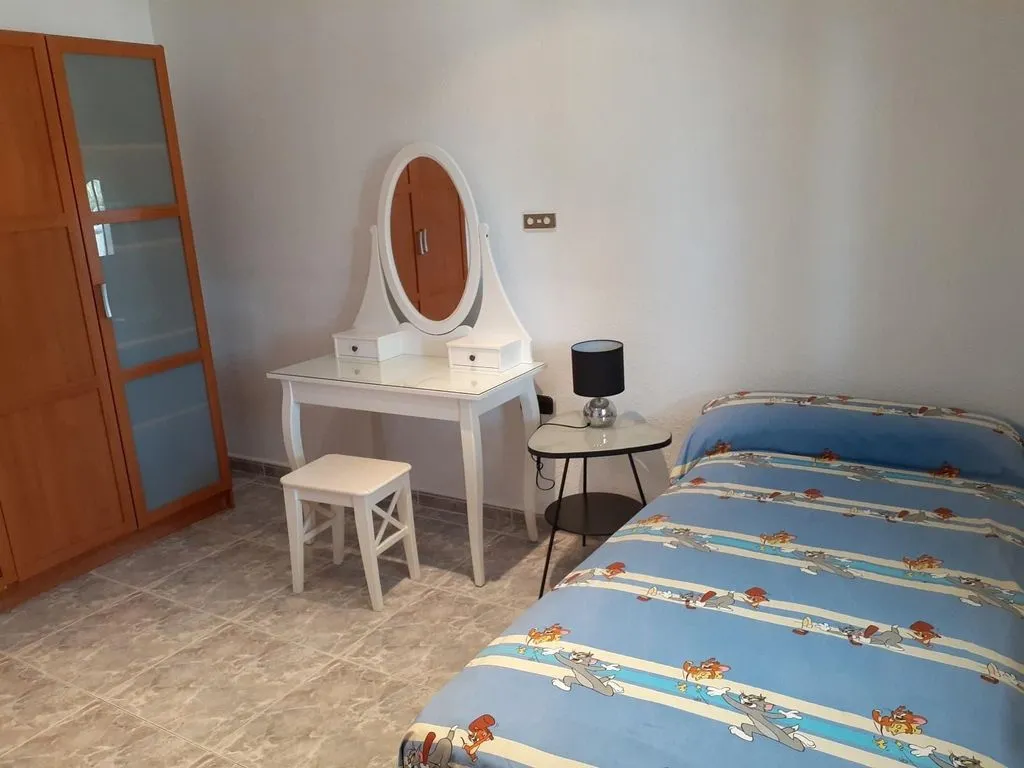 Magamistoad - Detached House with Pool in Elche