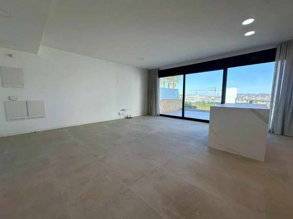 Luxury Duplex with Sea Views in Finestrat