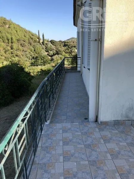 Balcon - Two-Storey House with Mountain View in Pyrgos, Samos