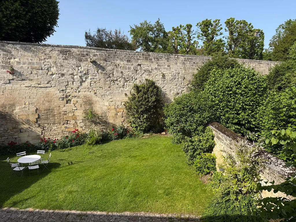 Giardino - Anglo-Norman House in Compiègne Centre