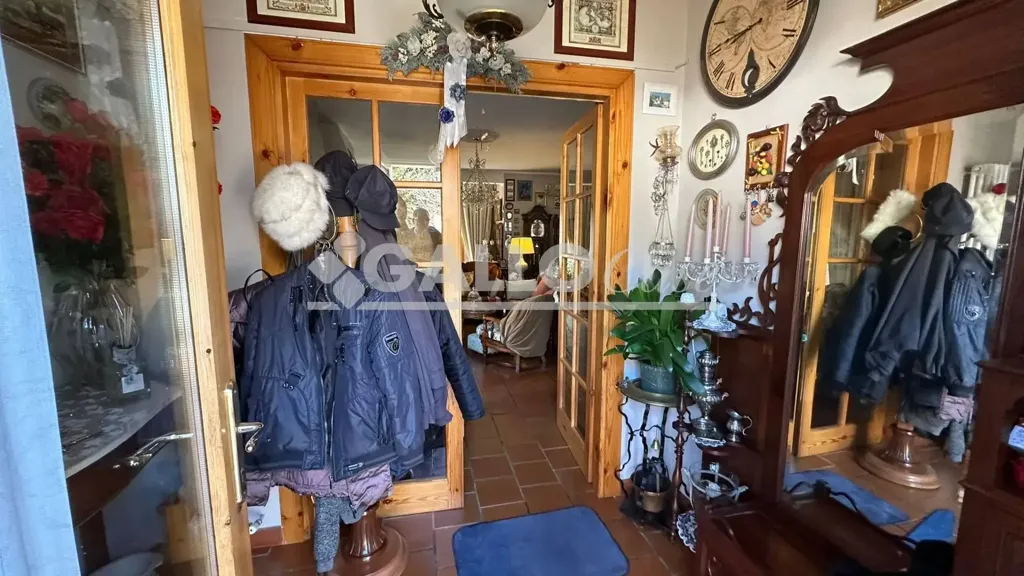 Esik - Villa with Garden on Altopiano Silano
