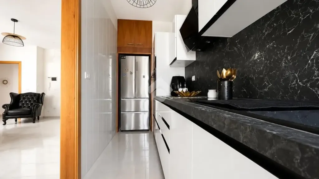 Cucina - 4-Bedroom Apartment with Balcony in San Severo