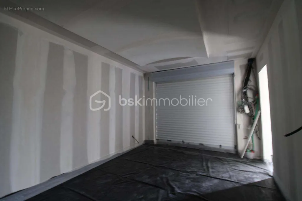 Garage - Maison neuve en impasse à Mont-de-Marsan