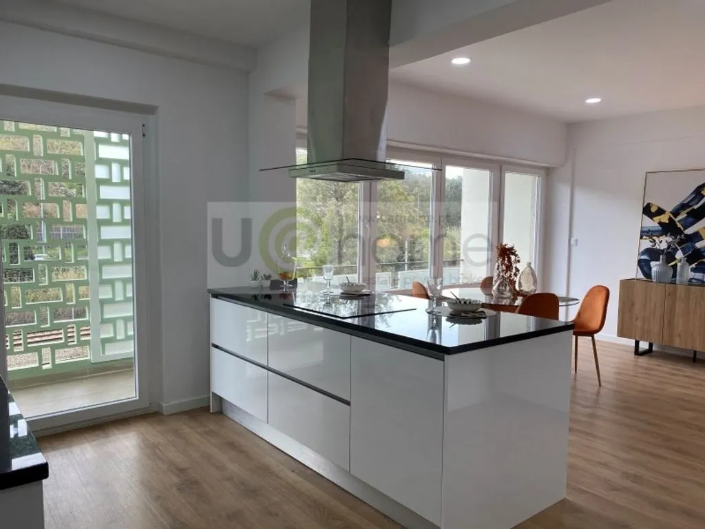 Cuisine - Luxury Apartment with Balcony in Lisbon