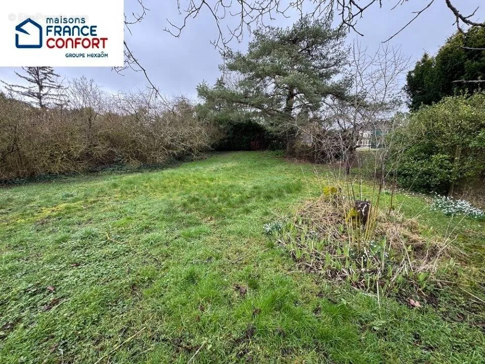 Giardino - Buildable Plot with South View in Bezu-la-Forêt
