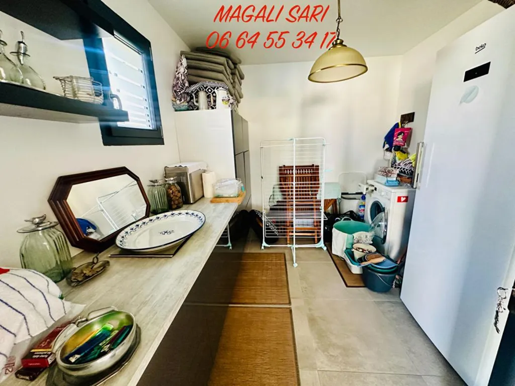 Pesuköök - Modern Villa with Large Plot in Alès