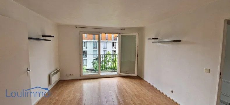 Stanze - 2-Bedroom Apartment with Balcony in St Denis