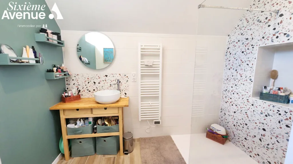 Salles de bain - Maison en Pierre avec Jardin à Saint Coulomb