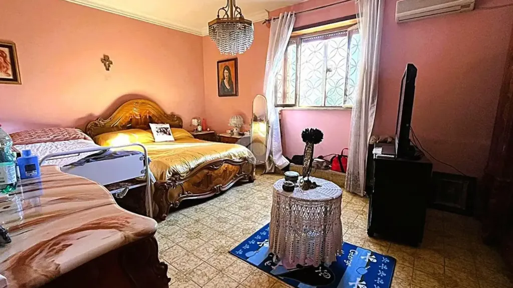 Chambres - Villa with Garden in Ardea