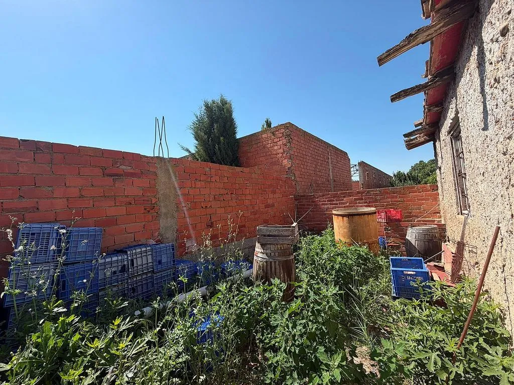Aed - Rustic House with Pool near Belchite
