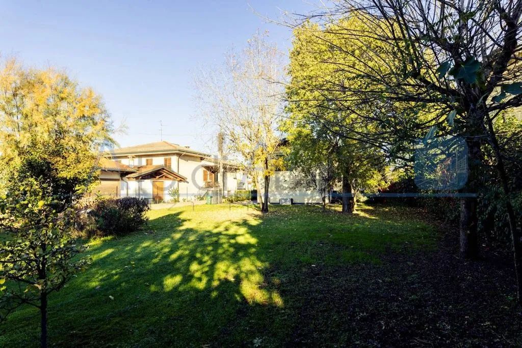 Aed - Luxury Villa with Private Garden in Oppeano