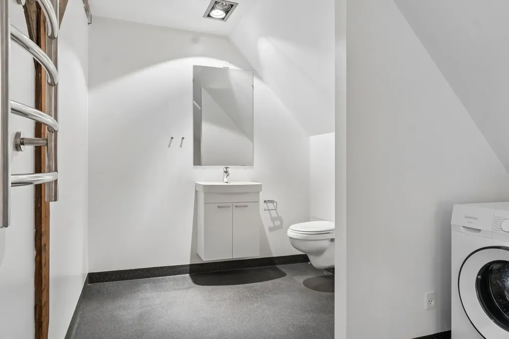 Bathrooms - Two-Bedroom Flat in Odense C
