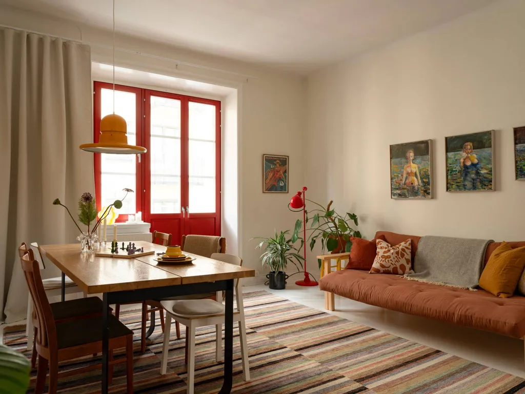 Söögituba - Charming Two-Bedroom with South-Facing Balcony in Söder