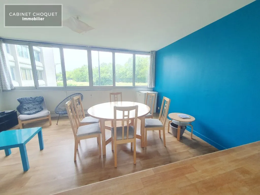 Salle à manger - Appartement Meublé F5 à Lille, entre Vauban et CHR