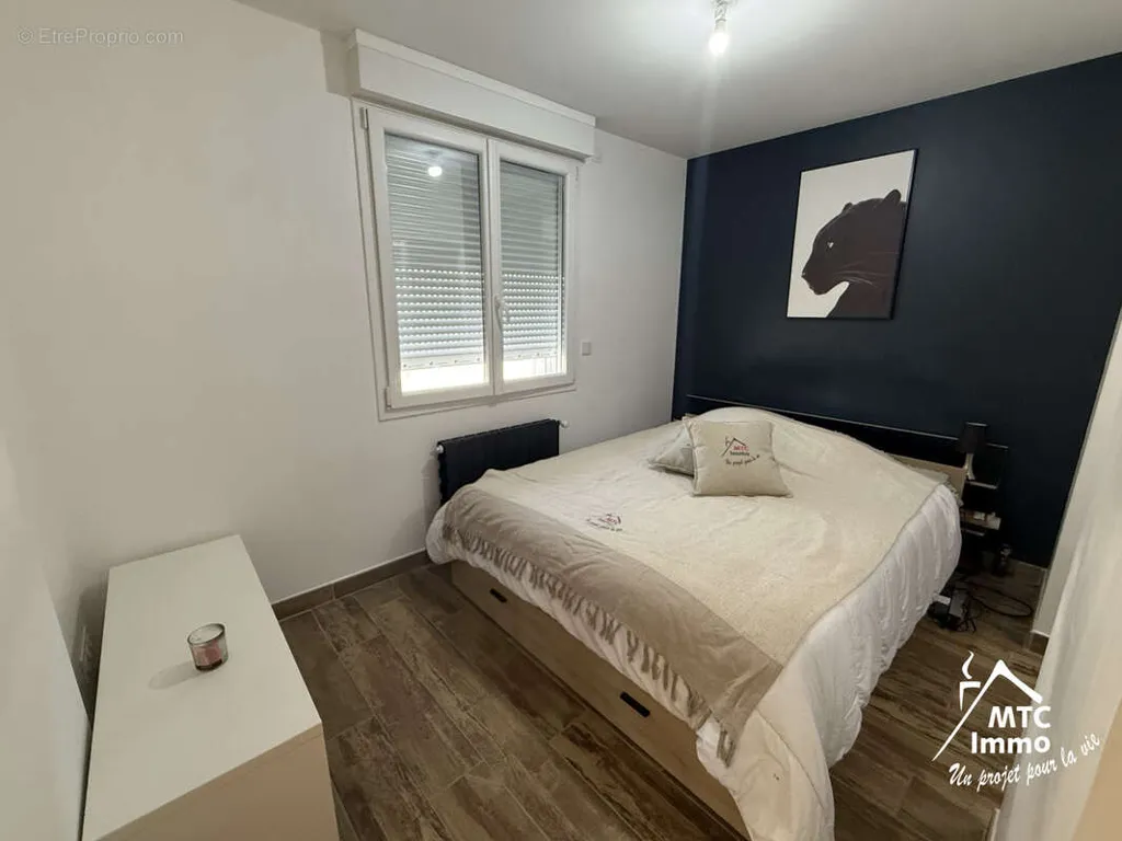 Chambres - Maison avec Combles Aménagés et Jardin à Proximité des Transports