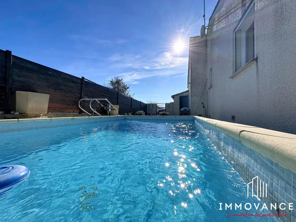 Piscina - Semi-detached Villa with Pool in Quiet Area