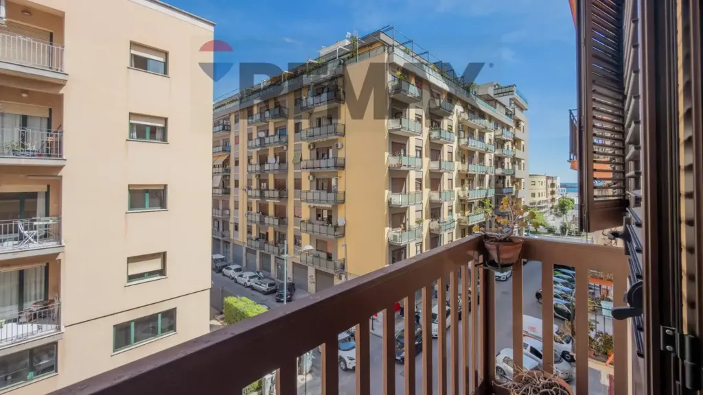 Rõdu - Two-Level Apartment with Balcony in Palermo