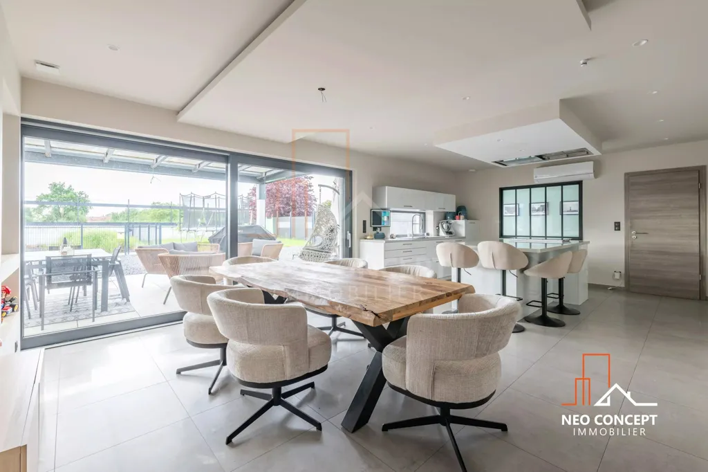 Salle à manger - Villa Contemporaine au Calme à Gries