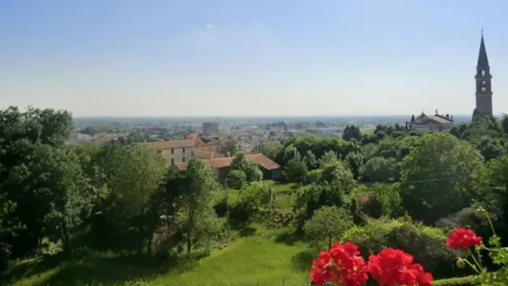 Villa with Panoramic View in Montebelluna