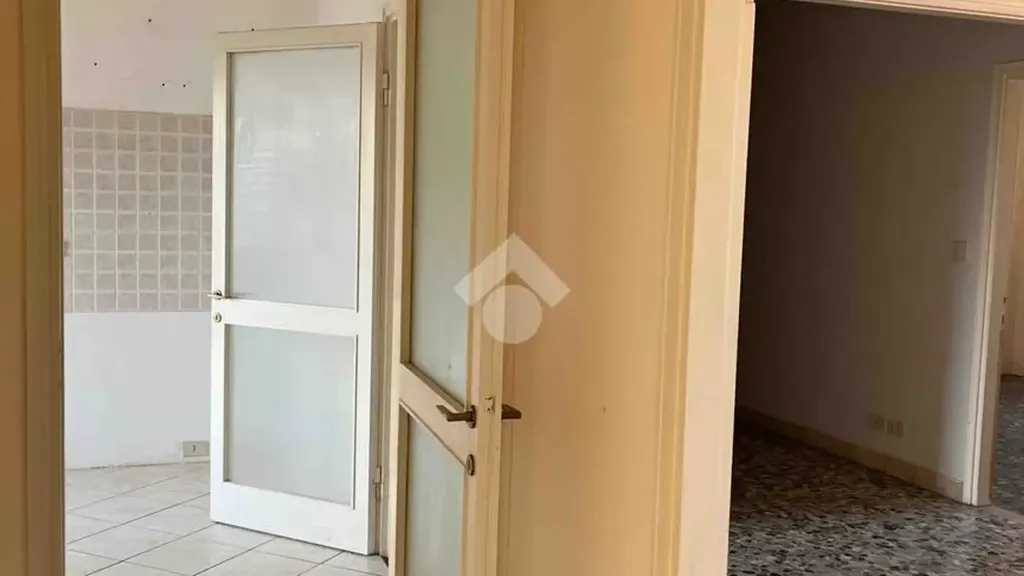 Esik - Apartment with Panoramic View in Brescia