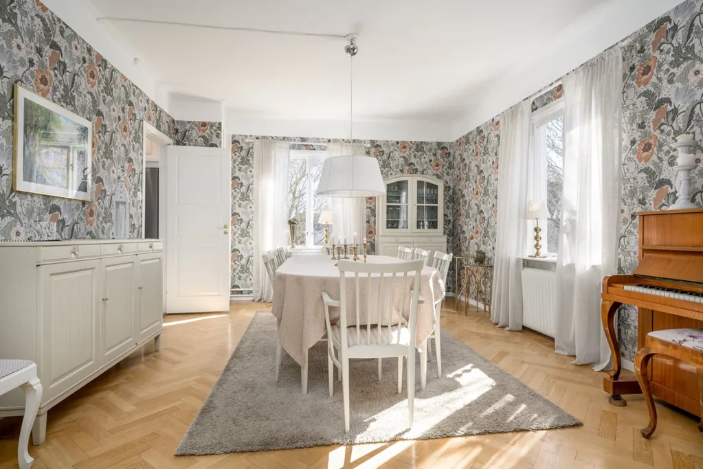 Sala da pranzo - Charming Villa with Garden in Central Location