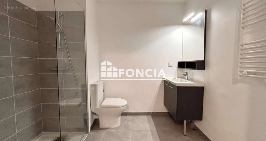 Vannitoad - Modern Flat with Terrace in Nice East