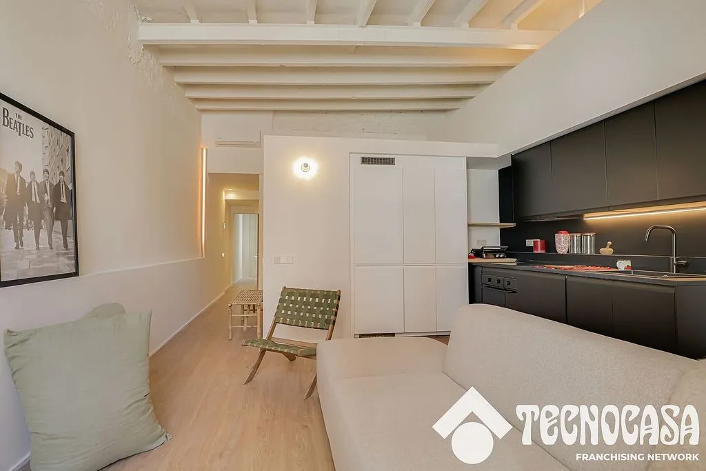 Elutuba - Reformed Flat with Terrace in Sant Andreu