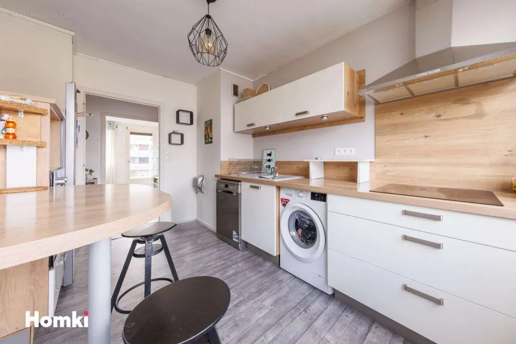 Köök - Spacious Apartment with Parking in Clermont-Ferrand Centre