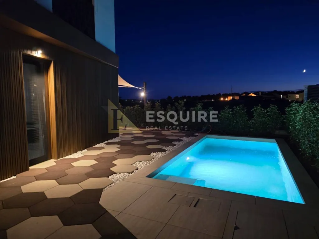 Bassein - Smart Home Villa with Private Pools in Nin