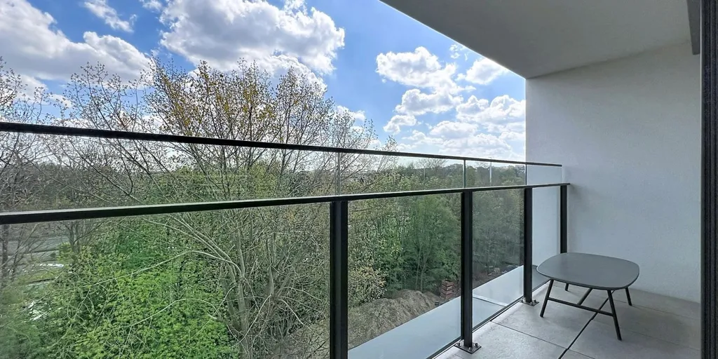 Balcon - Appartement avec Terrasse et Parking à Schaarbeek