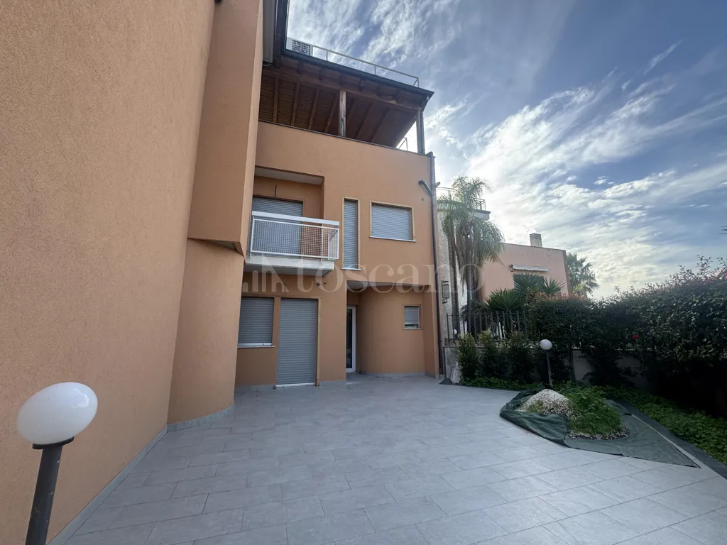 Extérieur - Retrofitted Villa with Solar Panels in Catania