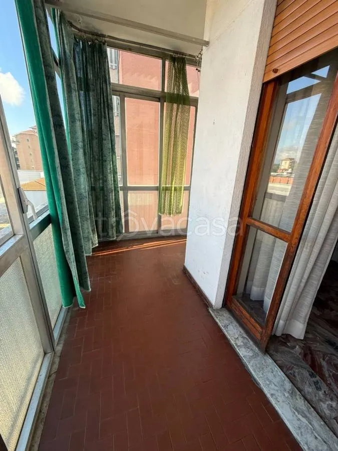Rõdu - Quadruplex with Triple Exposure in Corso Vercelli, Turin