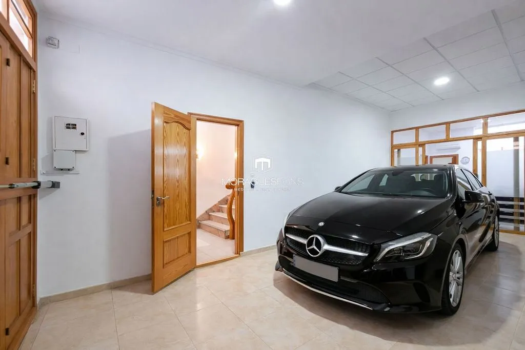 Garage - Townhouse with Garage in Teulada Historic Centre