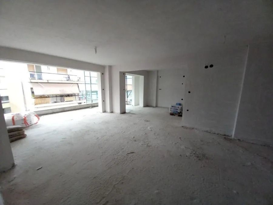 Pièces - Apartment with City View in Serres Centre