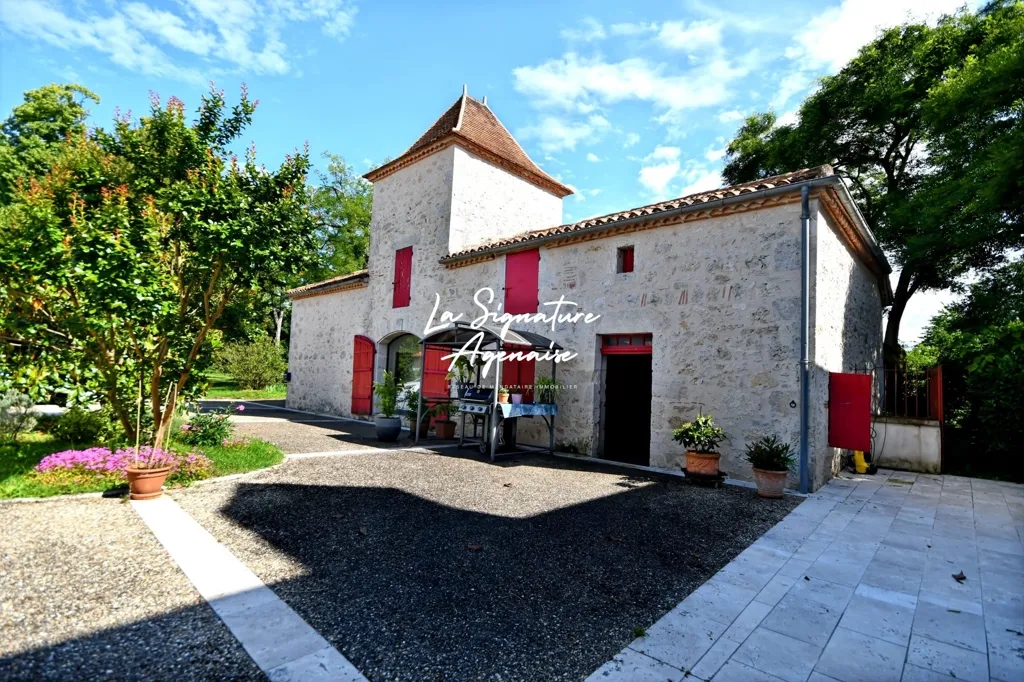 Extérieur - Maison en Pierre avec Piscine à Montesquieu