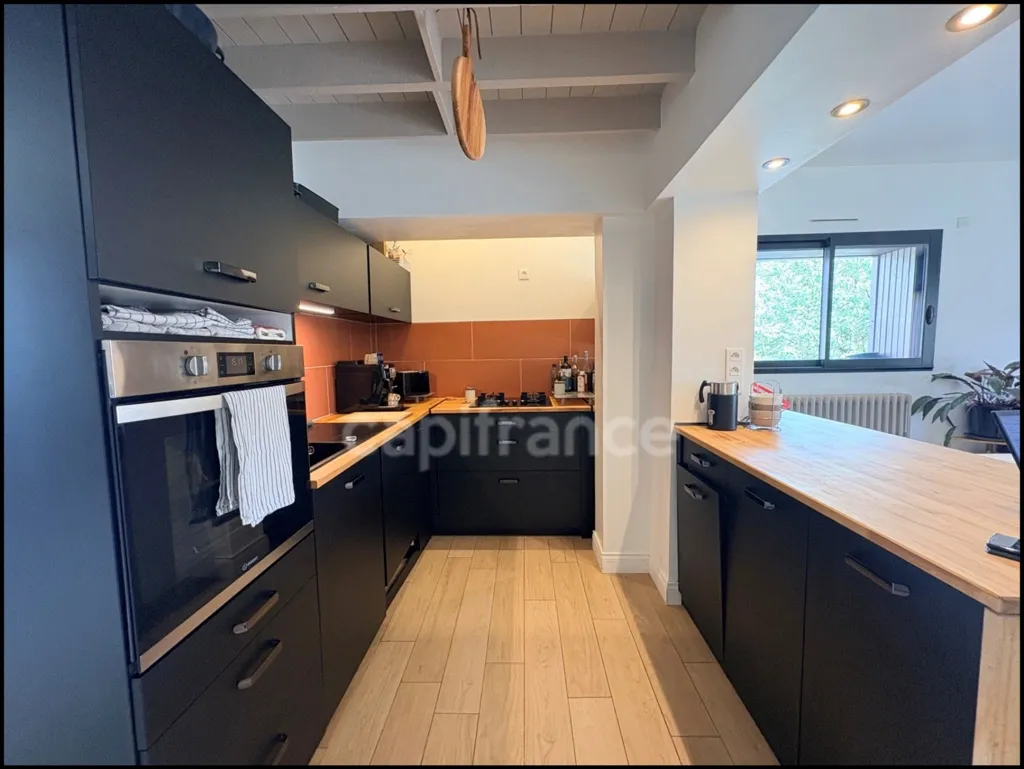 Cuisine - Maison en Brique et Silex avec Terrasse à Oissel